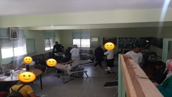 تلميذات وتلاميذ ثانوية الوحدة بتاونات يتبرعون بالدم‎