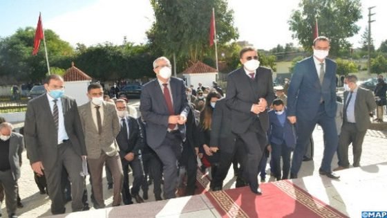 محمد بنعبد القادر وزير العدل يزور مركز القاضي المقيم بقرية ابا محمد بإقليم تاونات