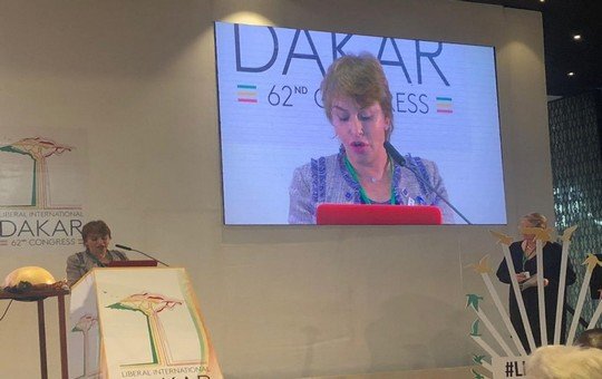 إنتخاب إبنة تاونات الوزيرة السابقة حكيمة الحيطي رئيسة للأممية الليبرالية بالسنغال