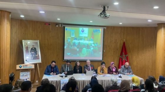 مناظرة الجامعة الشعبية المغربية (برآسة ذ. مصطفى المريزق) حول تعديل مدونة الأسرة بمكناس