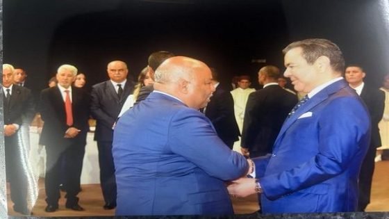 إبن تاونات المهندس خالد الزعيم يتسلم جائزة السنة لإنتاج البيض من يدي الأمير مولاي رشيد بمكناس