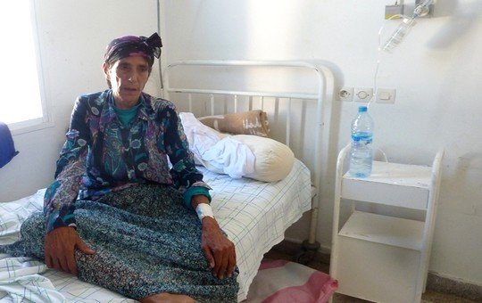 الفنانة شامة الزاز بمستشفى تاونات في السنة الماضية