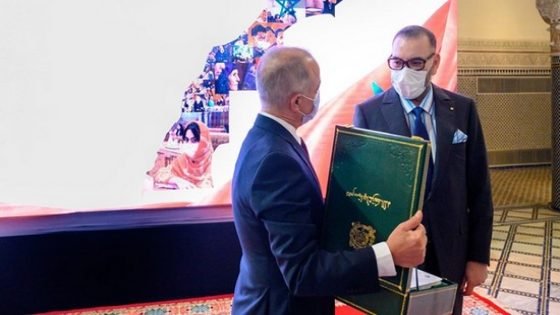 جلالة الملك محمد السادس يأمر بنشر تقرير لجنة النموذج التنموي وشرح خلاصاته للمواطنين بكل جهات المغرب