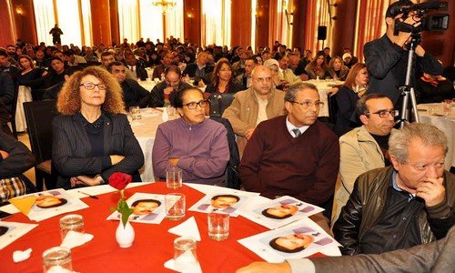 جانب من الحضور المكثف في اللقاء وتبدو عائلة صلاح الدين في الواجهة