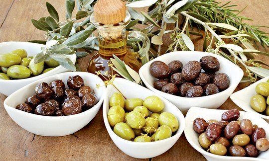أنواع زيتون المعروفة بتاونات