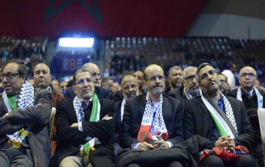 إدريس الأزمي الإدريسي يتوسط قياديين في المؤتمر