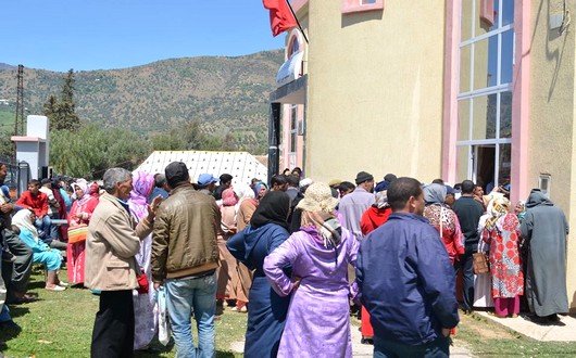 إقبال هام من النساء للإستفادة من خدمات القافلة