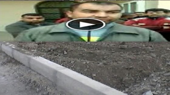 الحرفيون يحتجون أمام مقر بلدية تيسة للمطالبة بخفض الرصيف أمام محلاتهم