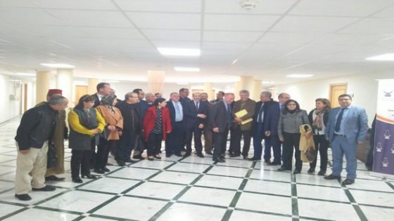 إبن تاونات الدكتور البوزيدي رئيس العصبة المغربية لمحاربة السل يناقش معضلة داء السل مع مسؤولين في قلب مجلس النواب