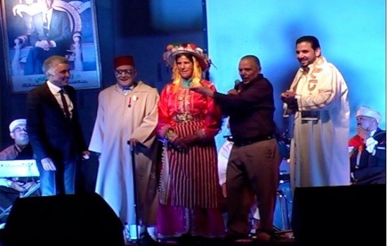 الفنانة شامة الزاز مع المرحوم العروسي والفنان الوزاني والإعلامي الشيكر