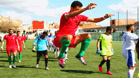لاعب إتحاد تاونات خالد المحفوضي يدخل القفص الذهبي