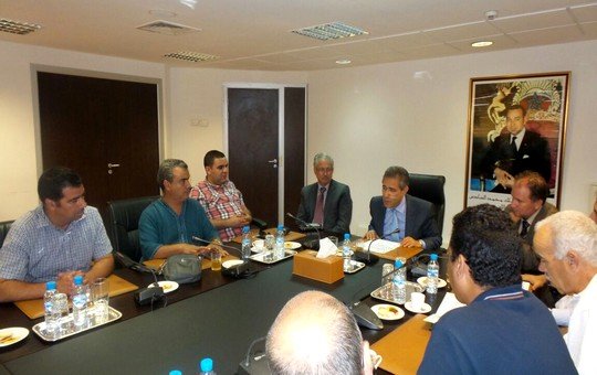 الوزير مرون يستعرض مساره الدراسي مع التلميذات