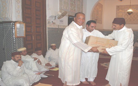 توزيع إعانات