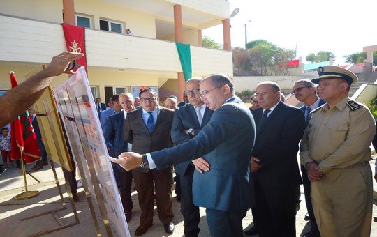 توزيع المحفظات المدرسية بلوازمها لفائدة تلاميذ وتلميذات المؤسسة