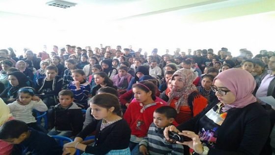 ثانوية بوعادل الإعدادية بتاونات تكرم المرأة بطريقتها الخاصة
