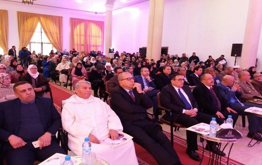 جانب من الحضور في تكريم نساء تاونات