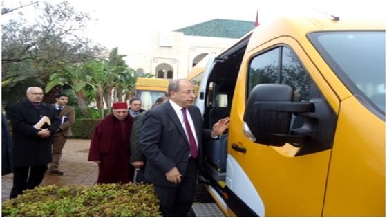 فضيحة .. هل حول بعض رؤساء الجماعات بإقليم تاونات حافلات النقل المدرسي ورقة للإنتقام ؟؟؟