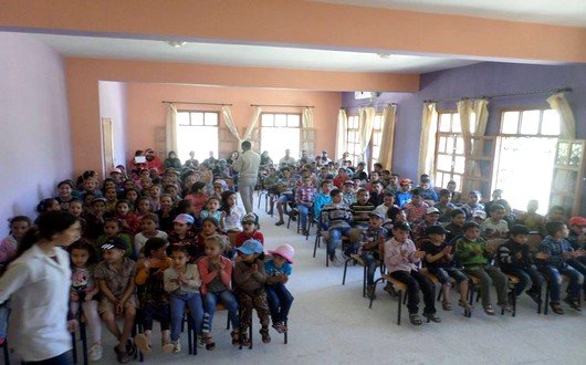 فرحة أطفال مرنيسة بالصبحية الترفيهية