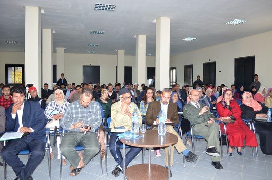 فعاليات مهمة تابعت ندوة المناصفة بتاونات ومنها البرلماني علي العسري ورئيس جماعة مزراوة