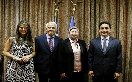 كنزة الغالي بمعية مسؤولين بالشيلي بمعية السفير المغربي الشاوي