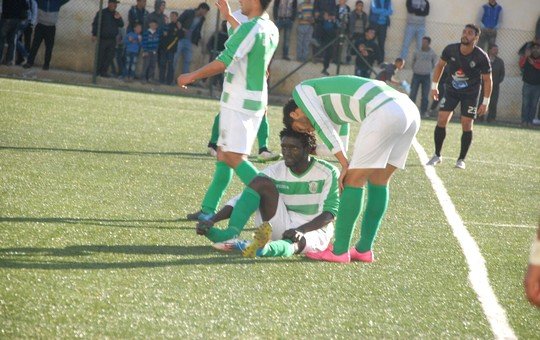 لحظة إصابة اللاعب سوماج بملعب تاونات