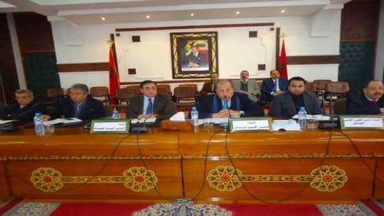 لقاء تواصلي لدراسة الإجراءات والتدابير العملية الواجب اتخاذها لتنزيل برامج العمل الجماعية بتاونات
