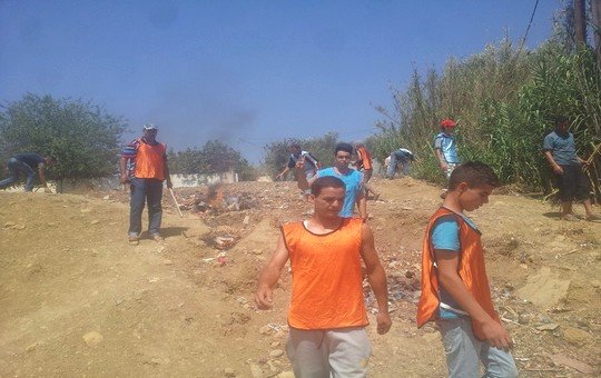 شباب متطوع ينظم حملة للنظافة بجماعة تبودة بإقليم تاونات