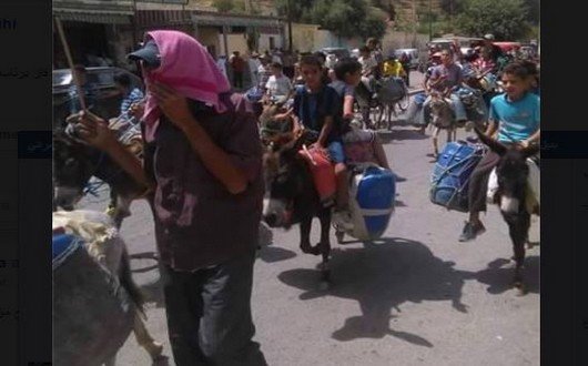 مسيرة بالحمير بعين عائشة للمطالبة بالماء