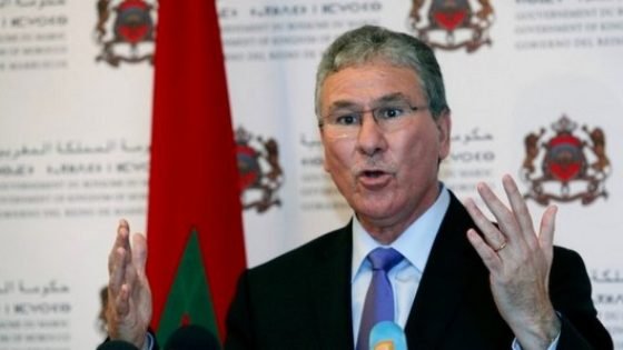 حوامل من قرية أبا محمد يضعن في طريق فاس