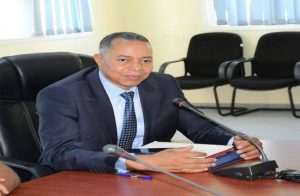 المدير الإقليمي للتعليم بتاونات يهاتف الأسر للإطمئنان على مسار أبنائهم التعليمي‎