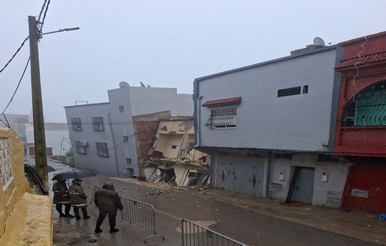 هذه هي قصة انهيار منزلين بحي احجر دريان بمدينة تاونات