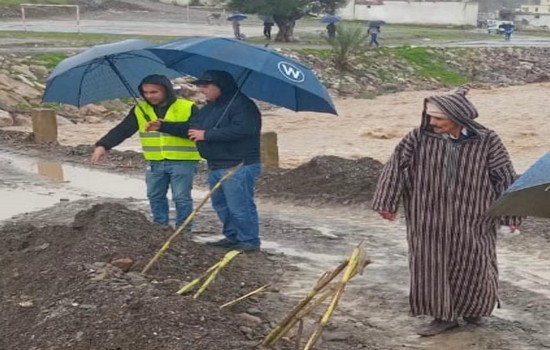 تدخلات يومية لجماعة فناسة باب الحيط بتاونات لفك العزلة عن عدد من دواويرها‎