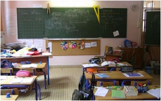 مغربي صاحب مشروع عبارة عن مدرسة متنقلة عبر المناطق النائية  ضمن 50 مرشحا لنيل "جائزة أفضل معلم في العالم 2019"  