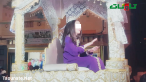 حناء ولباس تقليدي وطقوس تحاكي الأعراس المغربية إحتفاءا بالطفلات في ليلة القدر بتاونات المدينة‎‎