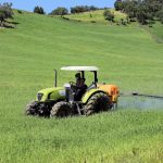 التحقيق مع فلاحين بقرية با محمد بتاونات نقلوا مريضا في جرار