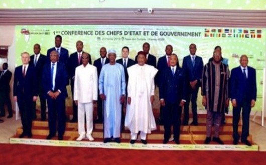 أشغال الدورة الاستثنائية لمؤتمر رؤساء دول وحكومات المجموعة الاقتصادية لدول غرب إفريقيا حول مكافحة الإرهاب