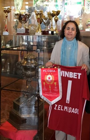 إبنة إقليم تاونات زكية الميداوي سفيرة المغرب ببلغاريا تزور متحف