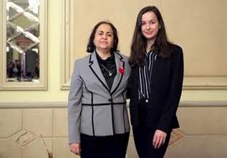 بمناسبة اليوم العالمي للمرأة إبنة تاونات زكية الميداوي، سفيرة المغرب بصوفيا تستقبل طالبة بلغارية متفوقة