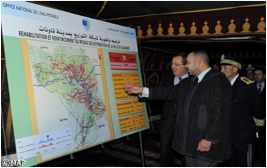 صاحب الجلالة الملك محمد السادس بتاونات، يطلع على برنامج التأهيل الحضري لخمس جماعات حضرية بالإقليم