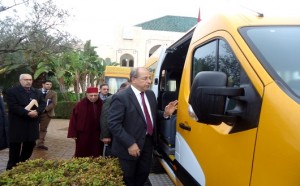 جماعة سيدي امحمد بلحسن بتيسة وبلدية تاونات تستفيدان من حافلات للنقل المدرسي في إطار المبادرة الوطنية للتنمية البشرية