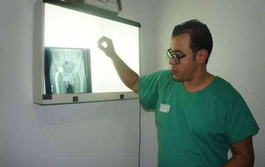 وائل حمدي طبيب أخصائي في طب العظام والمفاصل